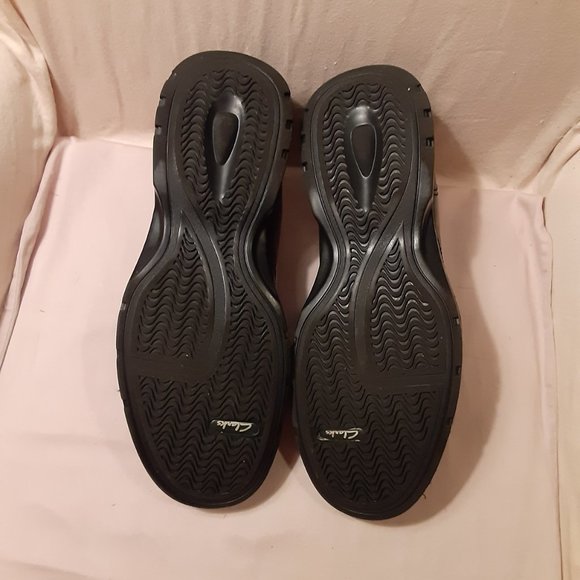 Clarks Cotrell Step Slip-ons - Picture 9 of 12